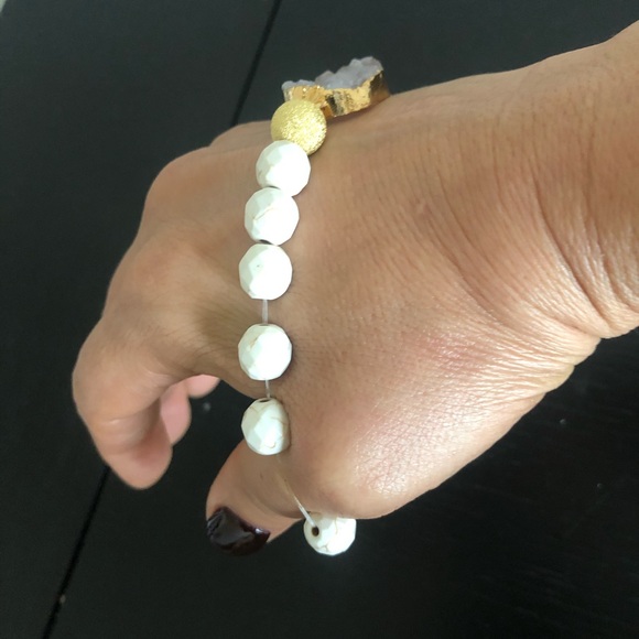 Gorgeous anthropology bracelet🌼❤️ - Picture 5 of 5